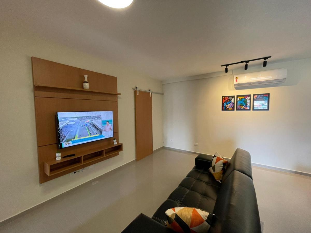 Apartmán Apartamento Com Piscina No Centro Ubatuba Exteriér fotografie