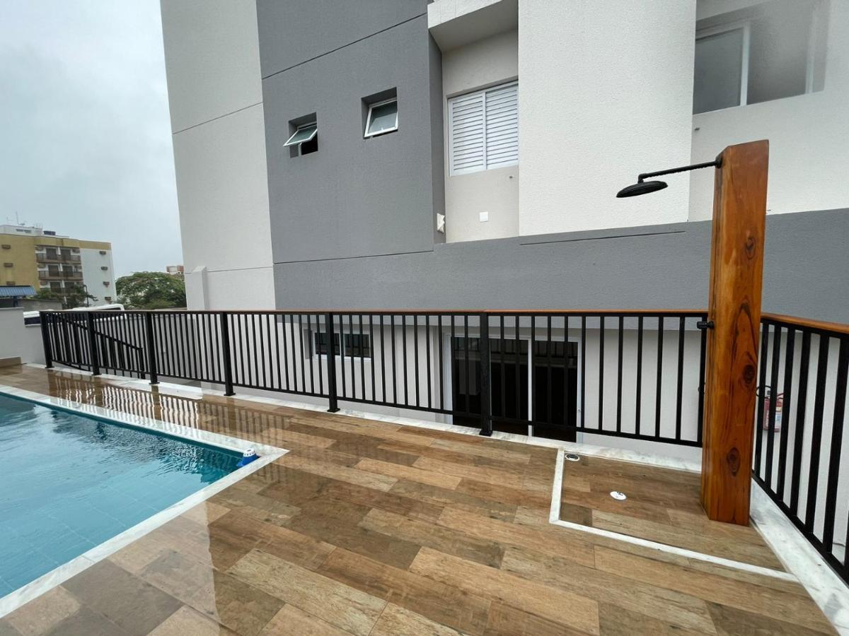 Apartmán Apartamento Com Piscina No Centro Ubatuba Exteriér fotografie