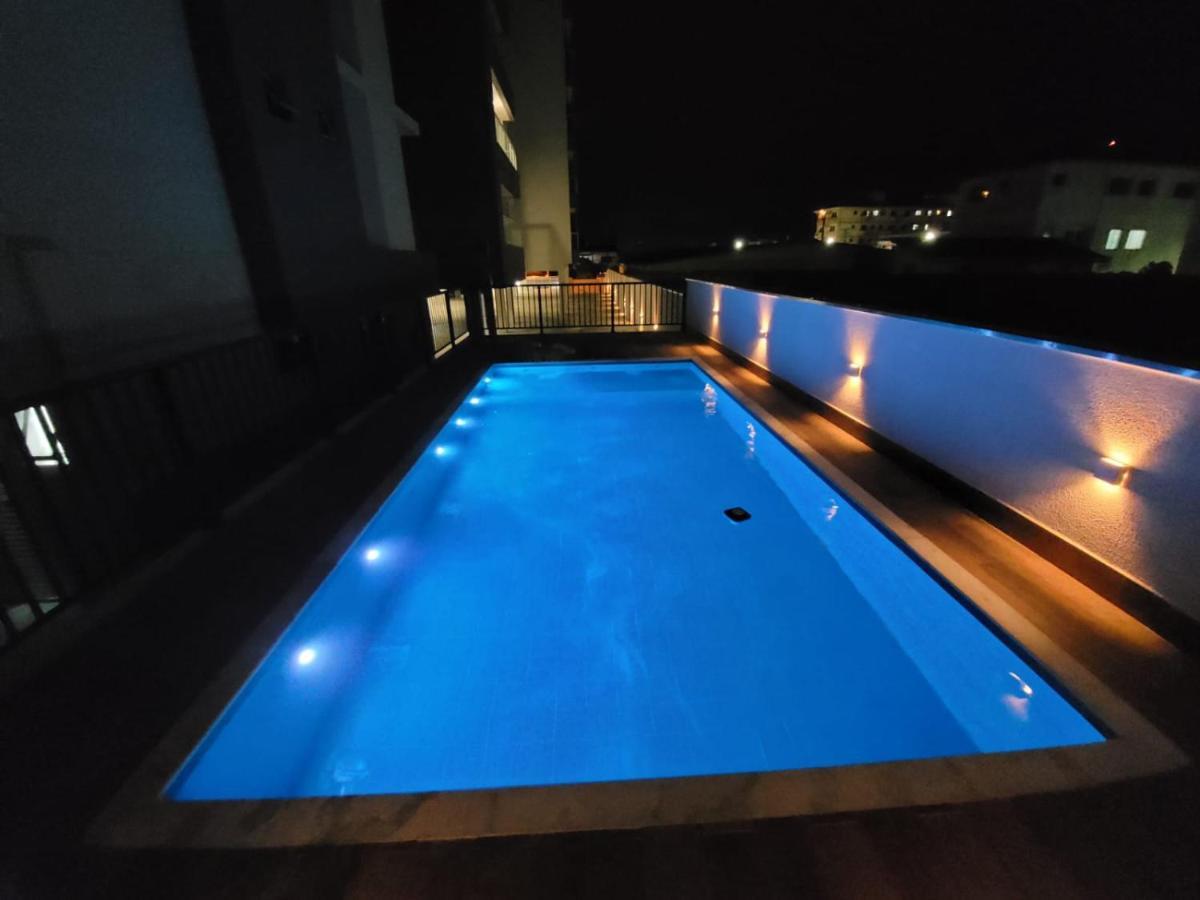 Apartmán Apartamento Com Piscina No Centro Ubatuba Exteriér fotografie